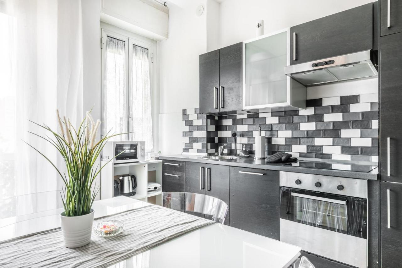'Tribal House' Sansiro-Rhofiera-Duomo Apartment Milan Luaran gambar