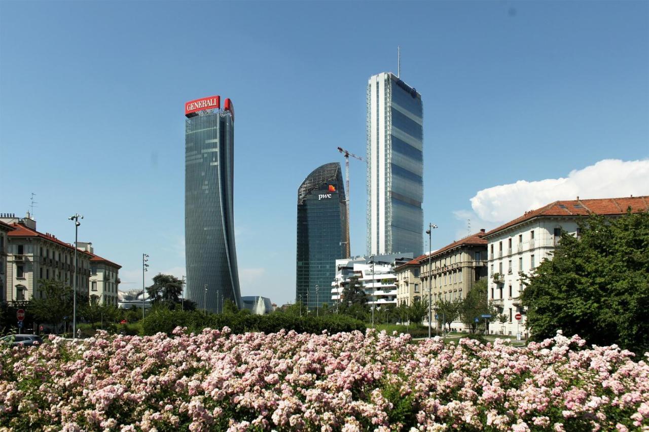 'Tribal House' Sansiro-Rhofiera-Duomo Apartment Milan Luaran gambar