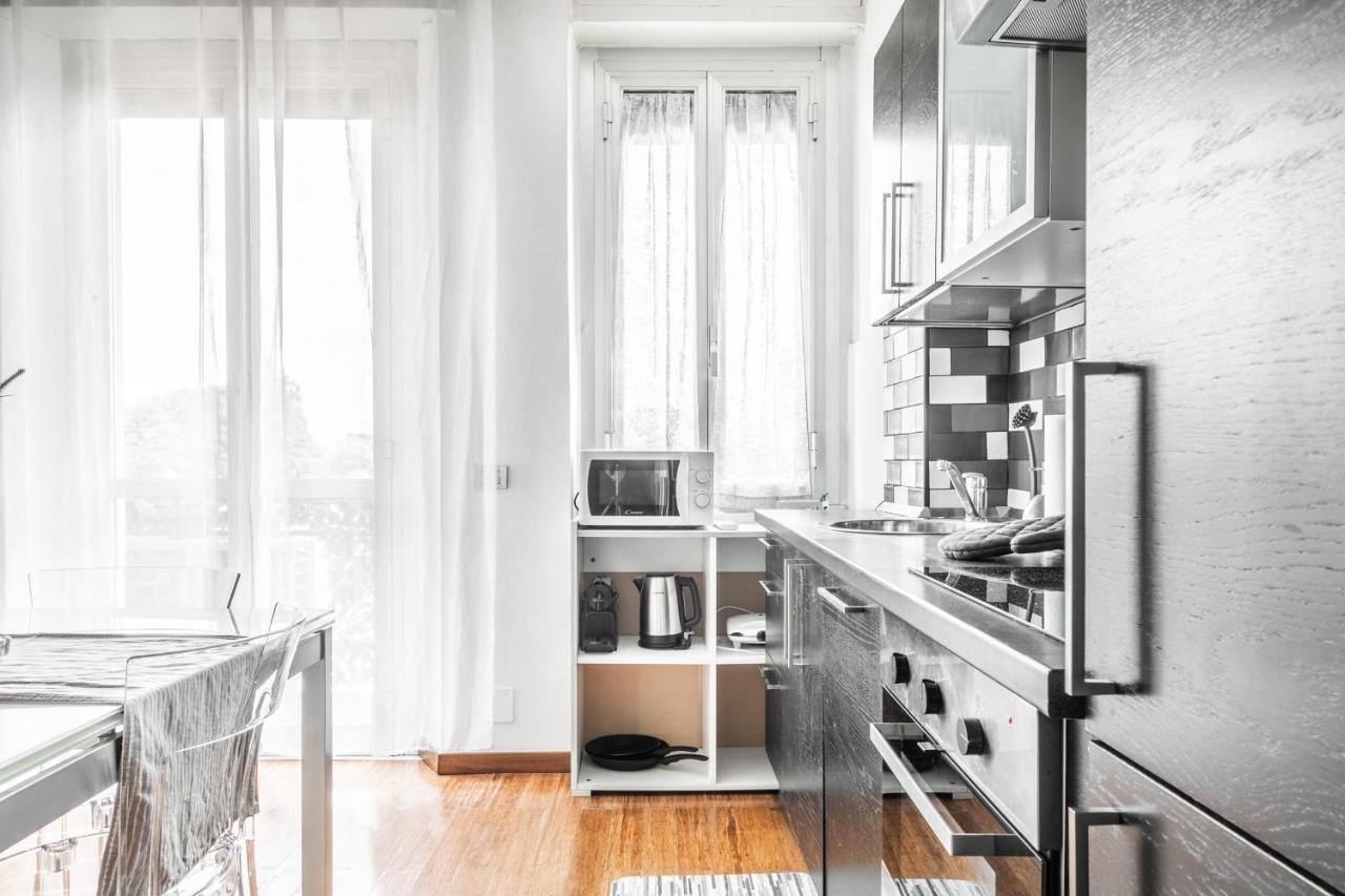 'Tribal House' Sansiro-Rhofiera-Duomo Apartment Milan Luaran gambar